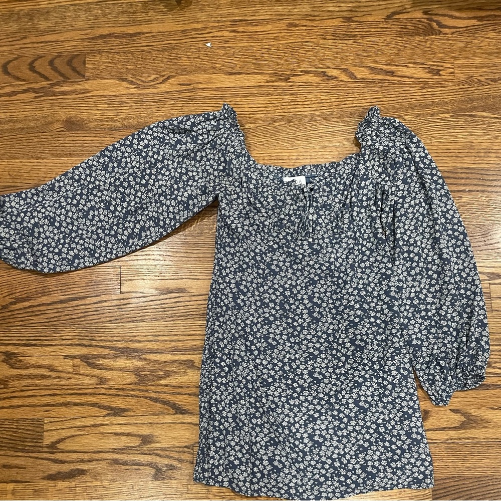 South moon under blue pattern dress